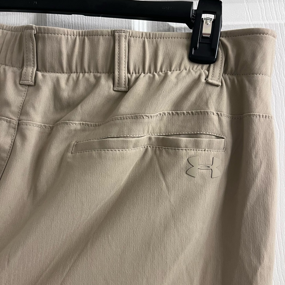 Under Armour golf pants